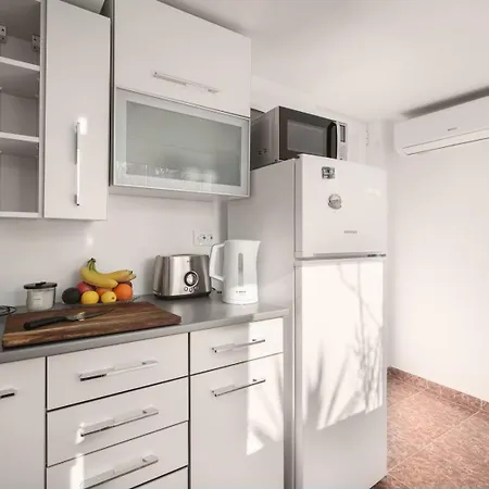 Studio Apartman Vodice Apartamento